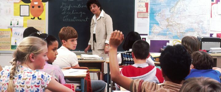 Prefeitura debate o futuro da educação no município